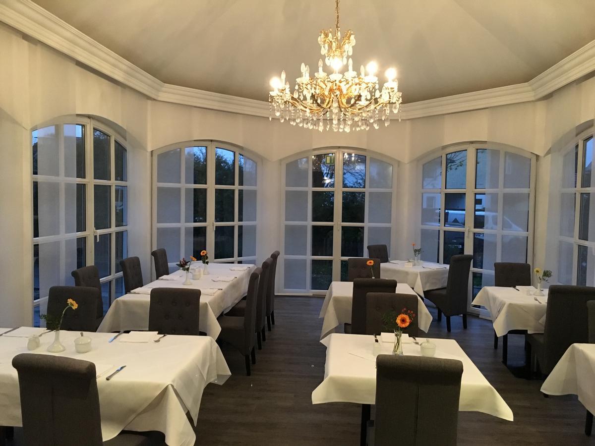 Spreezeit Hotel Люббенау Экстерьер фото